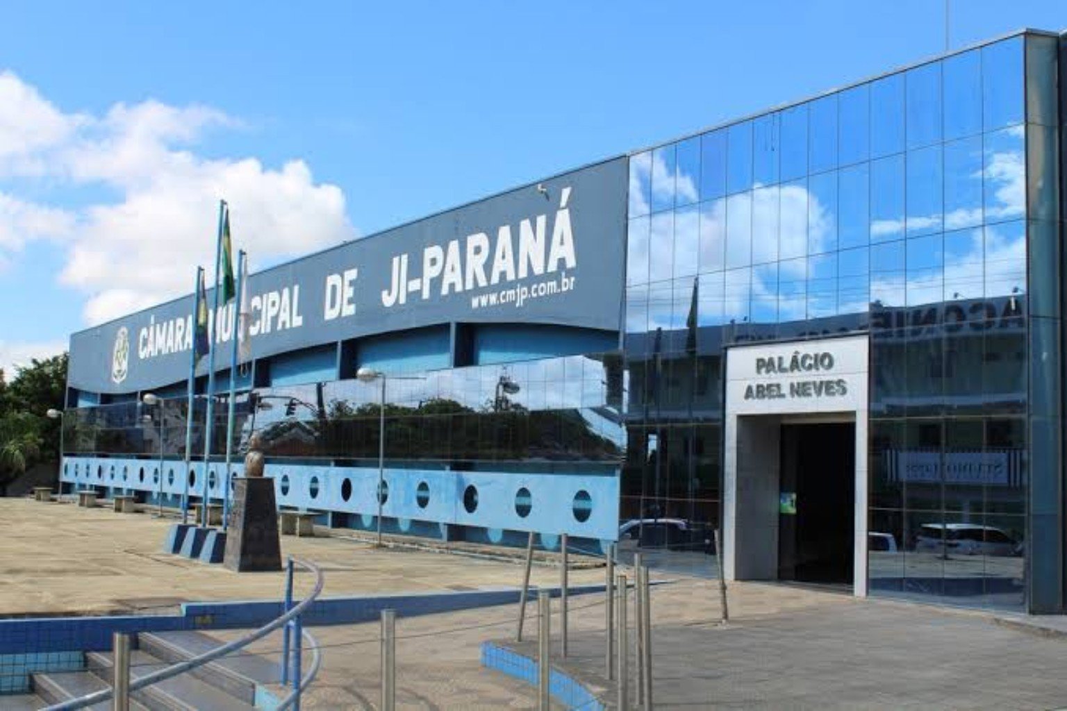 Fachada da Câmara Municipal de Ji-Paraná